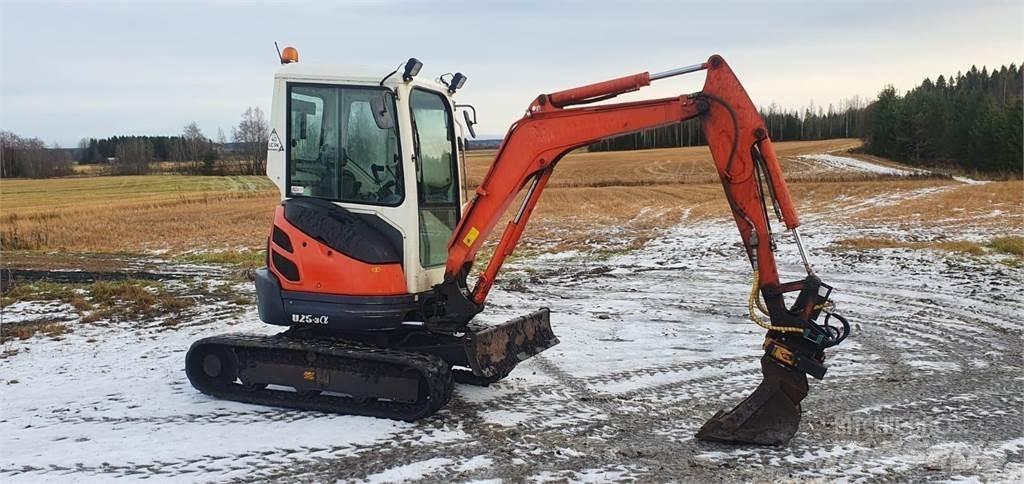Kubota U25-3 ミニ油圧ショベル 7t以下（ミニユンボ・ミニディガー）