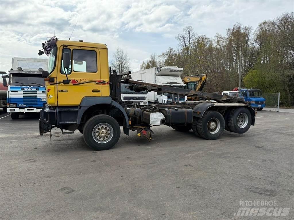 MAN 19.403 4x4 + 2 多目的／汎用車両