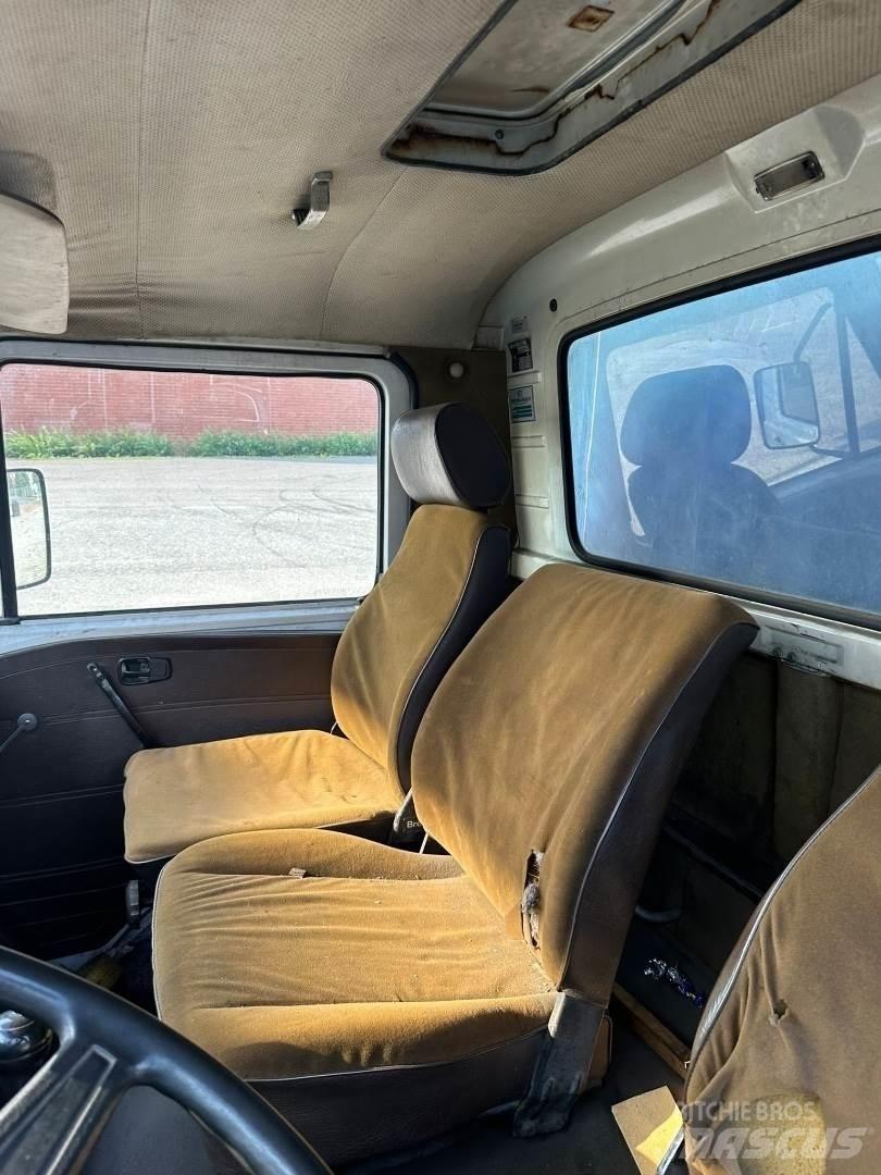 MAN Vw 9.136 カーテンサイダートラック