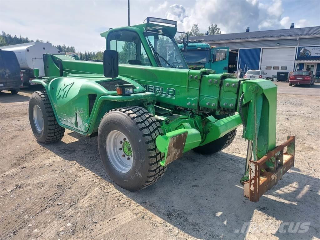 Merlo P40.17 テレスコーピックハンドラー