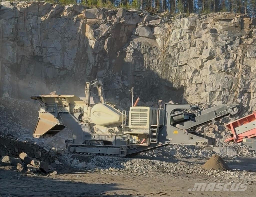 Metso LT 120 クラッシャー固定式