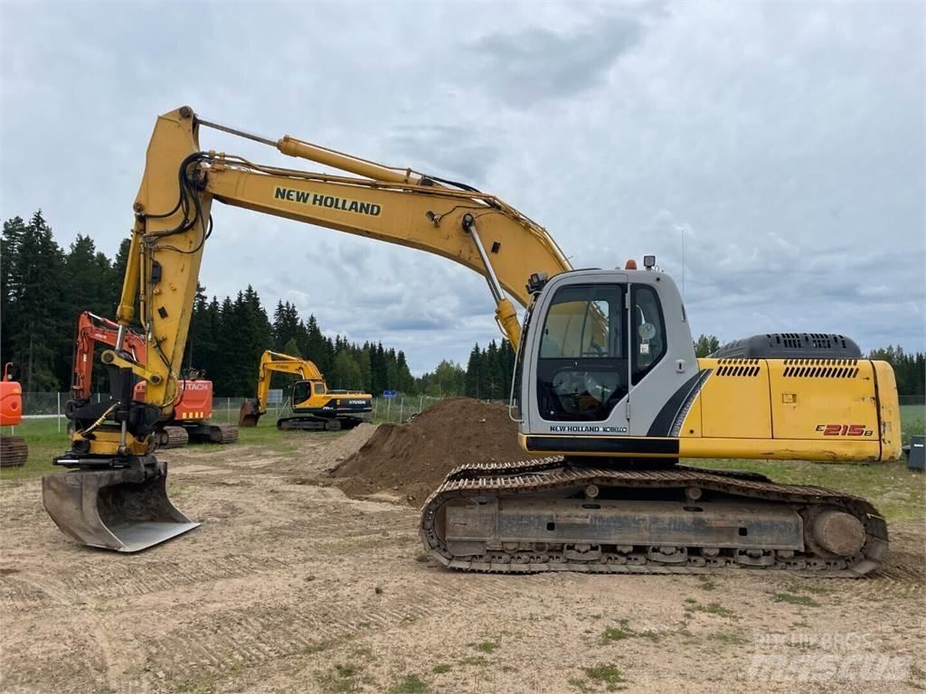 New Holland E215B 大型油圧ショベル12t以上（パワーショベル・ユンボ）