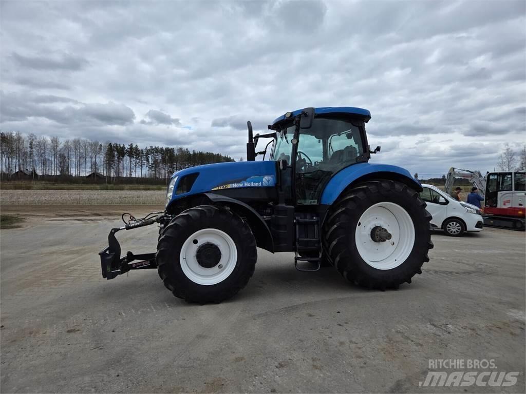 New Holland T7030 トラクター