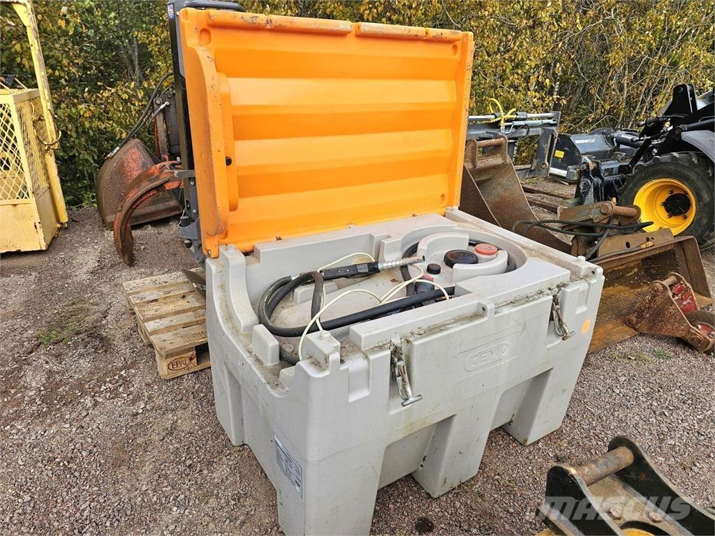  Polttoainesäiliö タンク