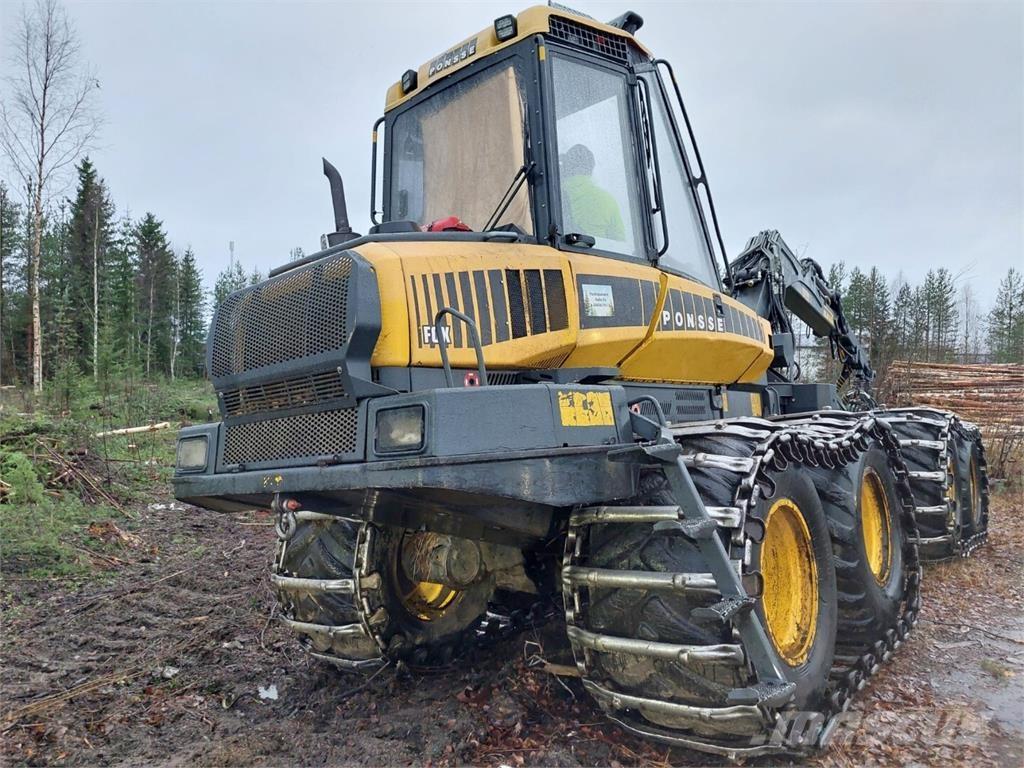 Ponsse FOX ハーベスター