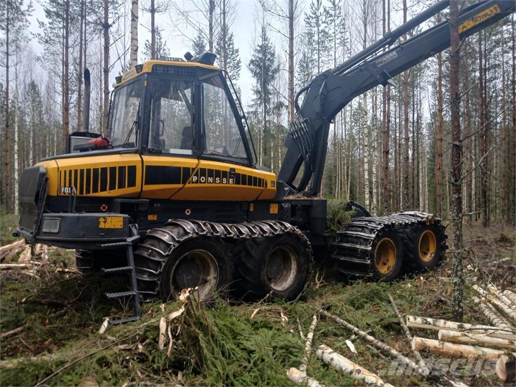 Ponsse Fox ハーベスター