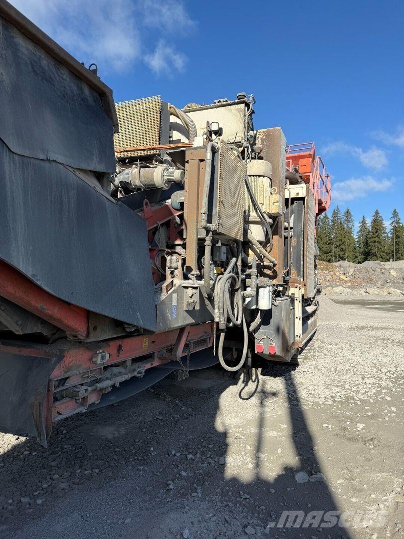 Sandvik WH440e クラッシャー固定式