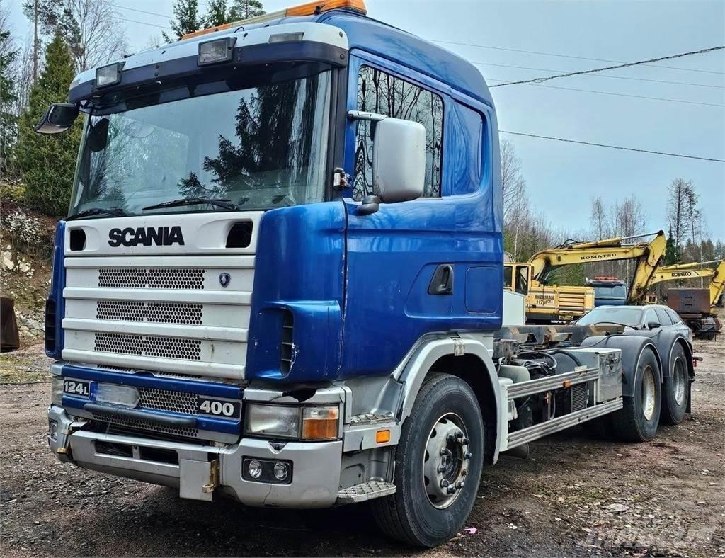 Scania 124 L 6x2 アームロール