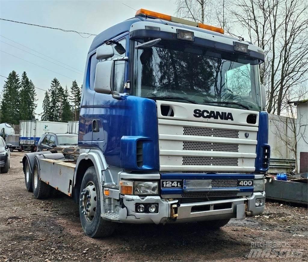 Scania 124 L 6x2 アームロール
