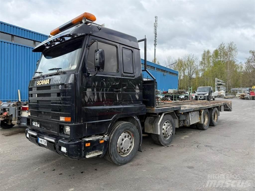 Scania R 143 8x2 車両運搬車、キャリアカー