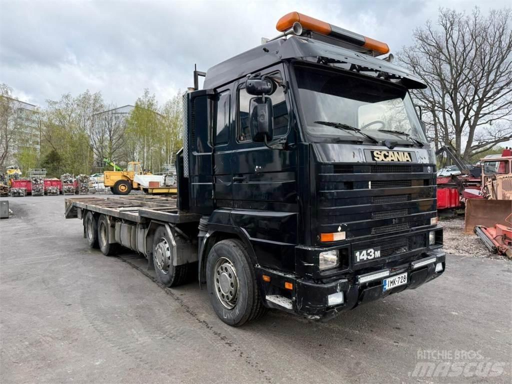Scania R 143 8x2 車両運搬車、キャリアカー