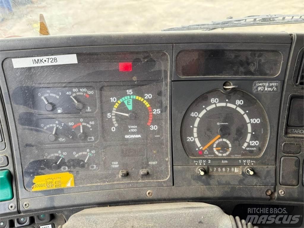 Scania R 143 8x2 車両運搬車、キャリアカー