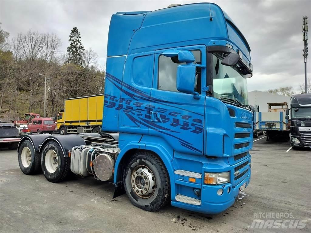 Scania R 560 6X2 中古トラクターヘッド | トレーラーヘッド