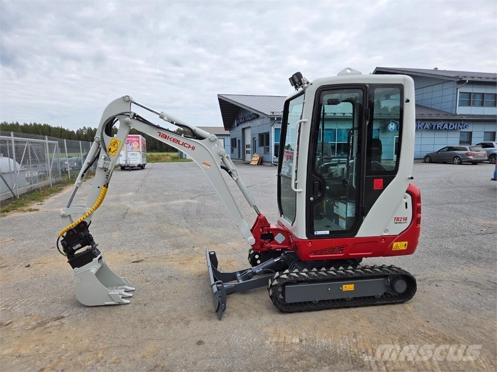 Takeuchi TB216 ミニ油圧ショベル 7t以下（ミニユンボ・ミニディガー）