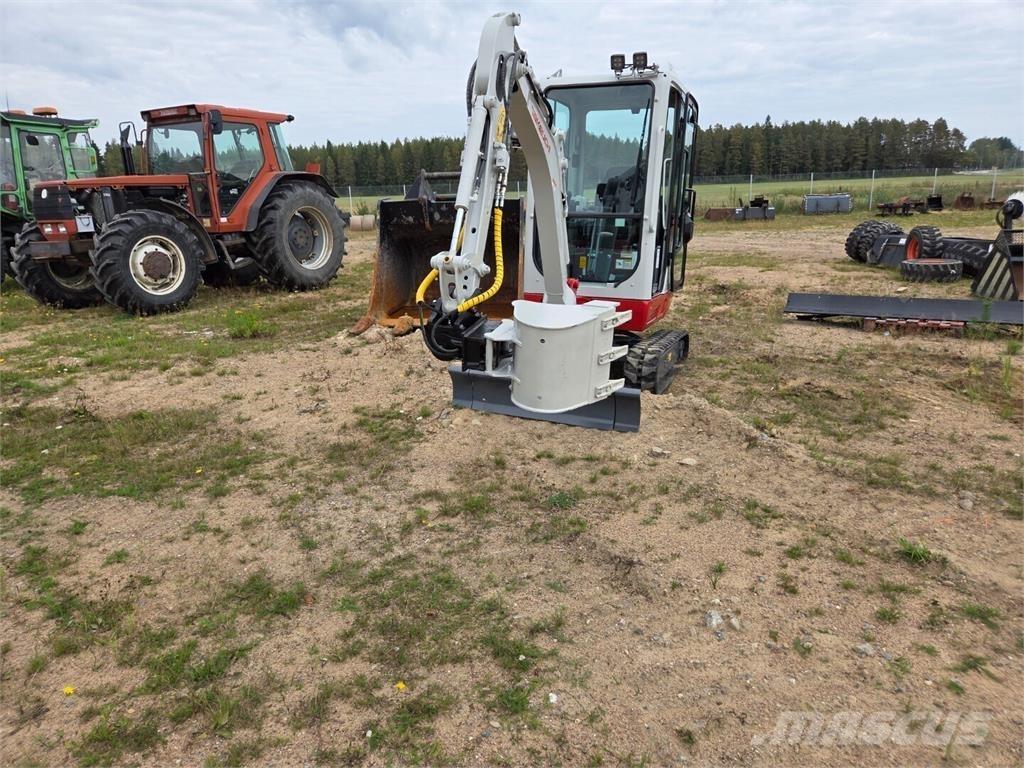 Takeuchi TB216 ミニ油圧ショベル 7t以下（ミニユンボ・ミニディガー）