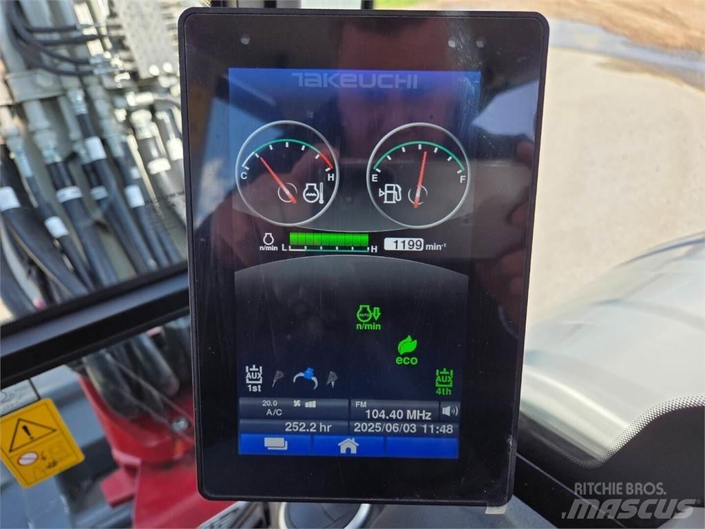 Takeuchi TB350R ミニ油圧ショベル 7t以下（ミニユンボ・ミニディガー）