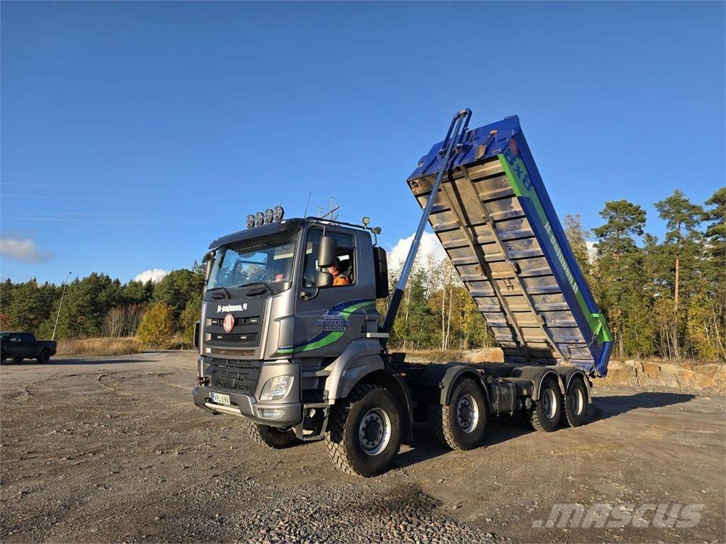 Tatra Phoenix トラクター