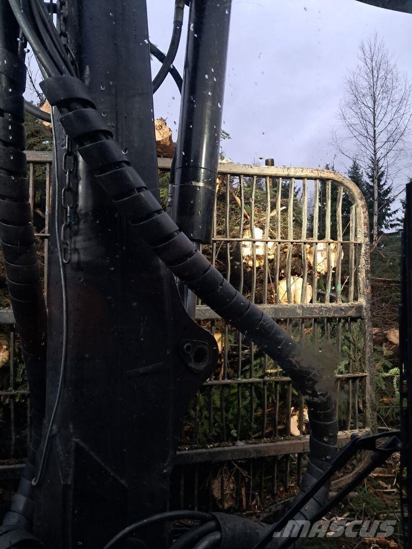 Timberjack 810b フォワーダー