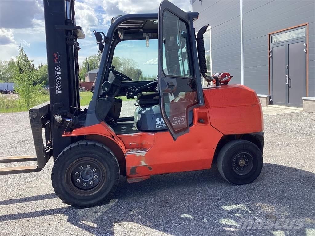 Toyota L 50 バッテリーフォークリフト
