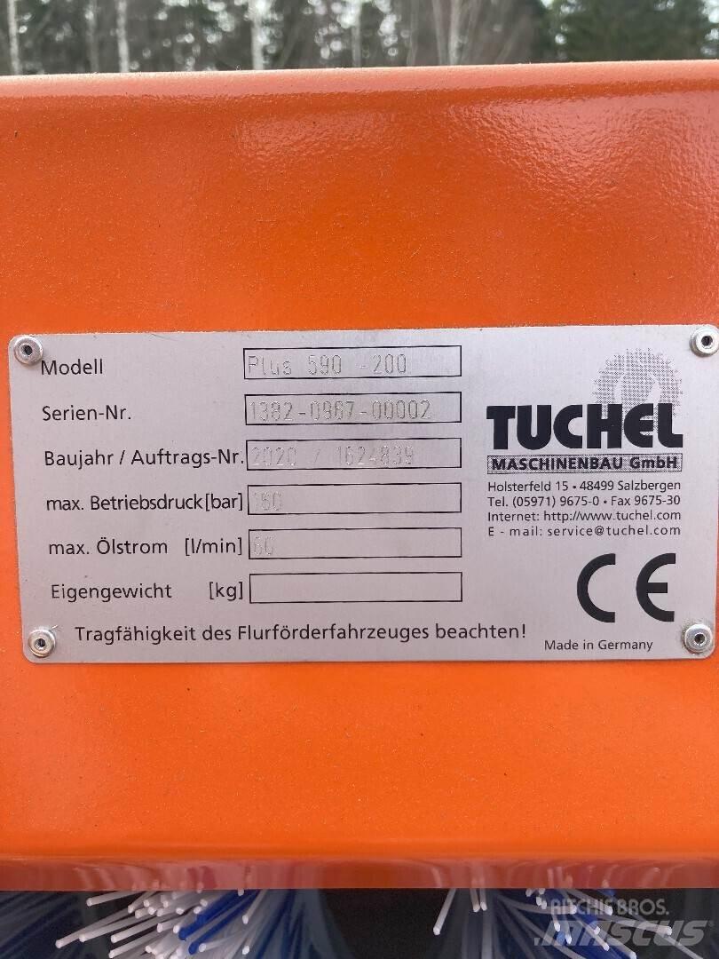 Tuchel Plus 590 路面清掃機
