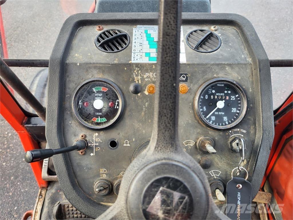 Valmet 604 トラクター