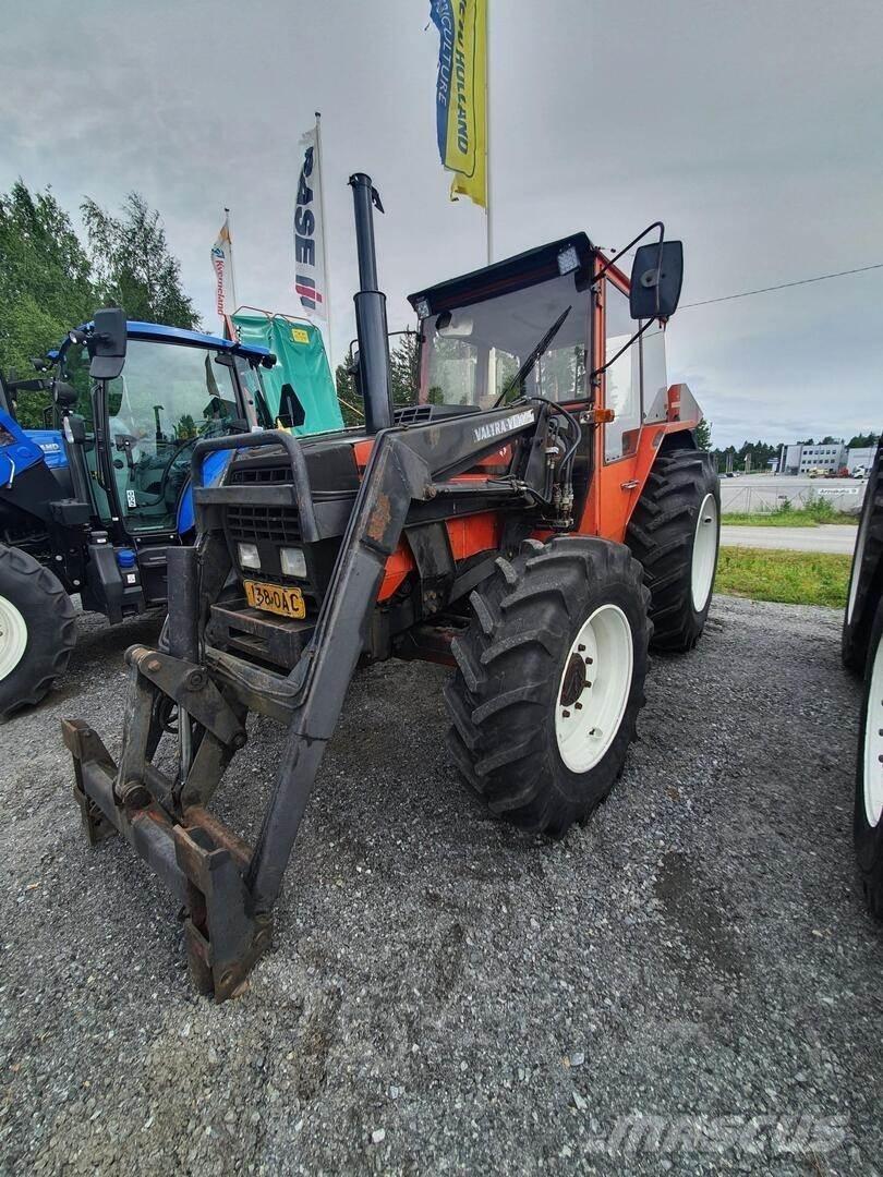 Valmet 605-4 EK トラクター