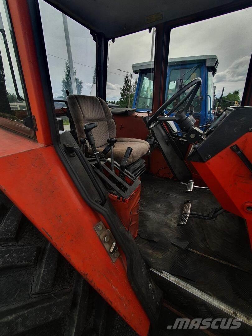 Valmet 605-4 EK トラクター