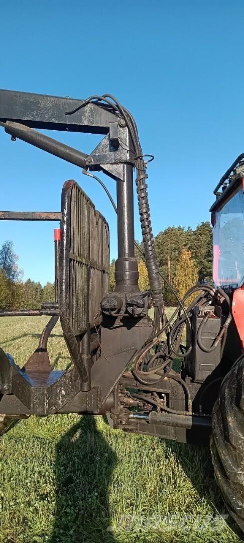 Valmet 702 フォワーダー