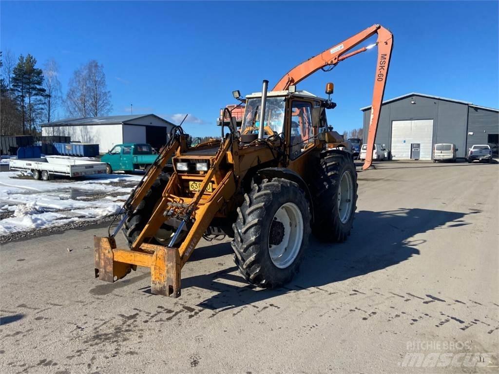 Valmet 802 トラクター
