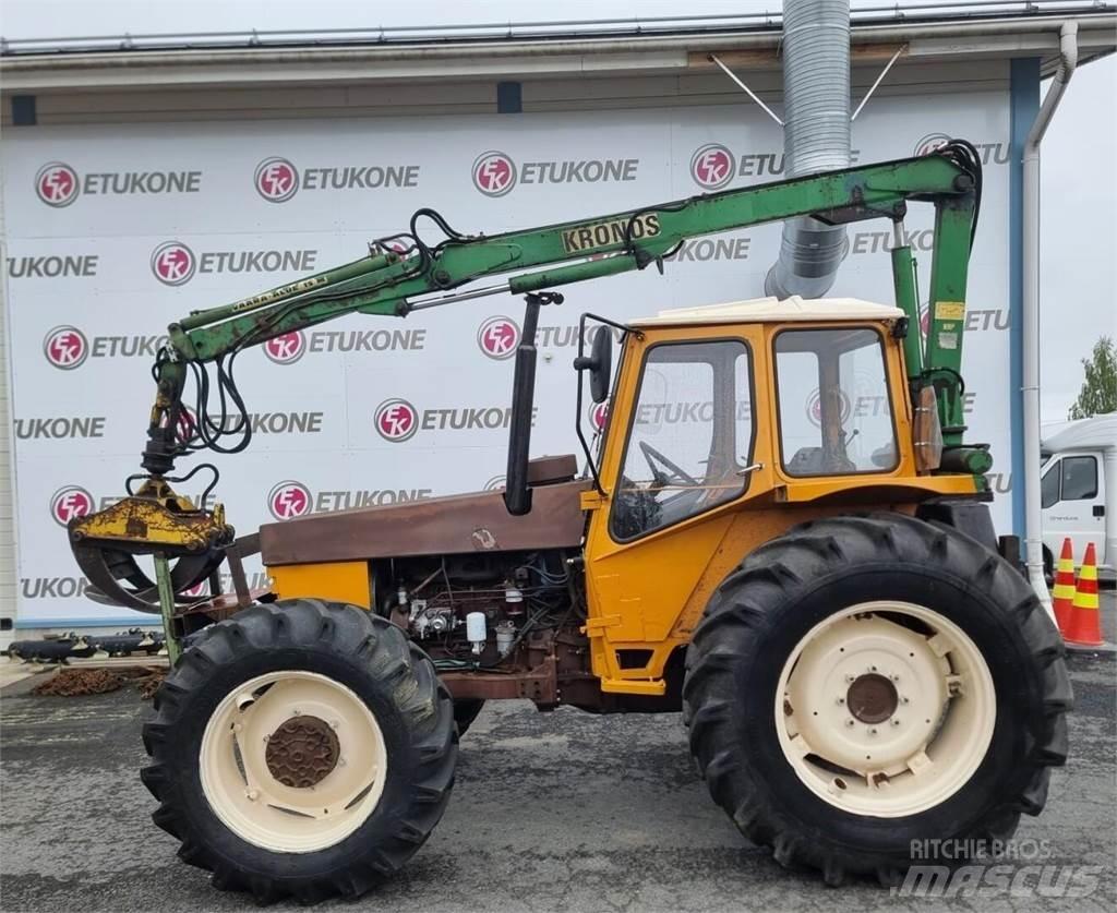 Valmet 802-4 トラクター