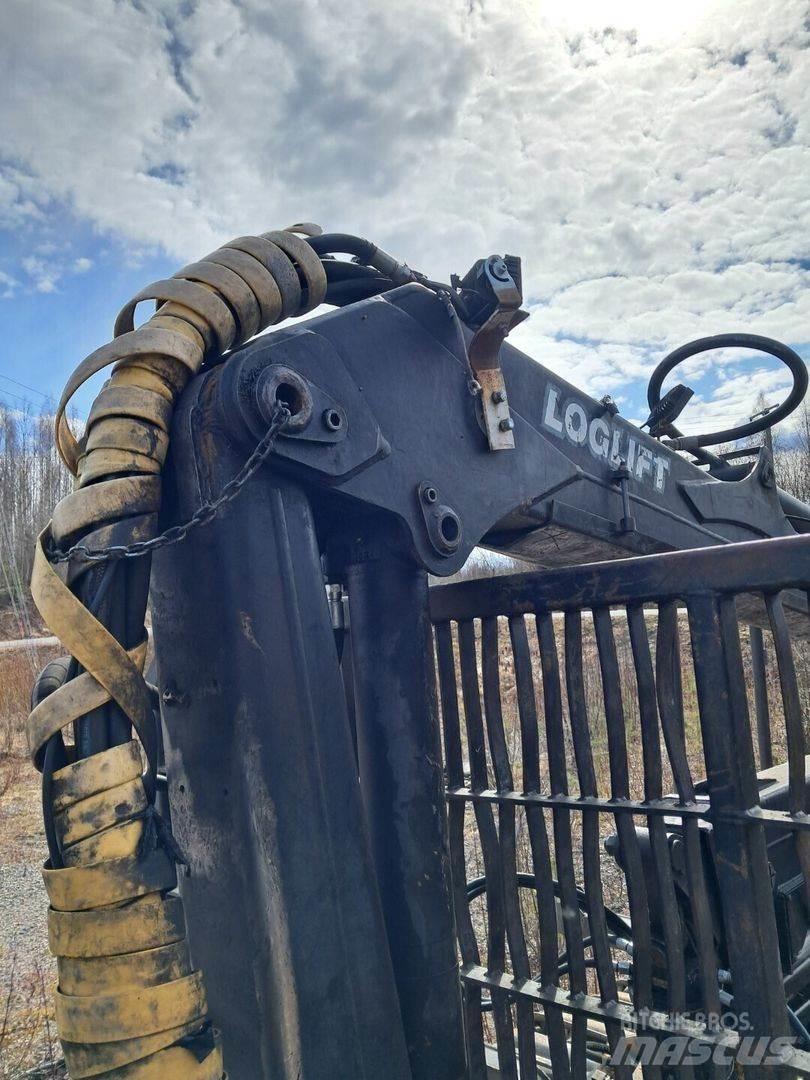 Valmet 840 フォワーダー