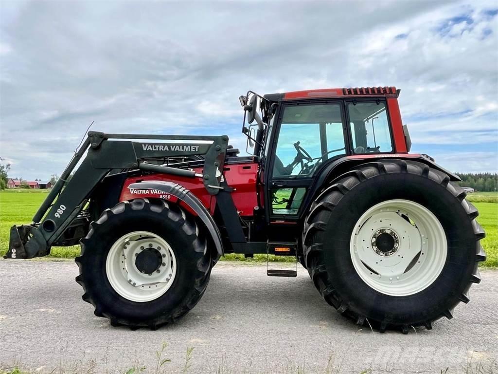 Valtra 8550 Mega トラクター