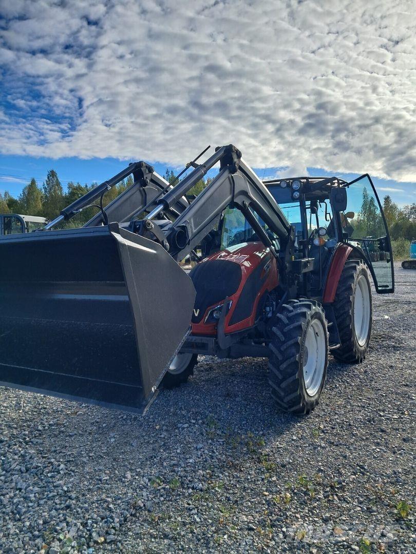 Valtra A94 hitec トラクター