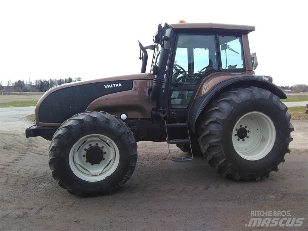 Valtra T 170 トラクター