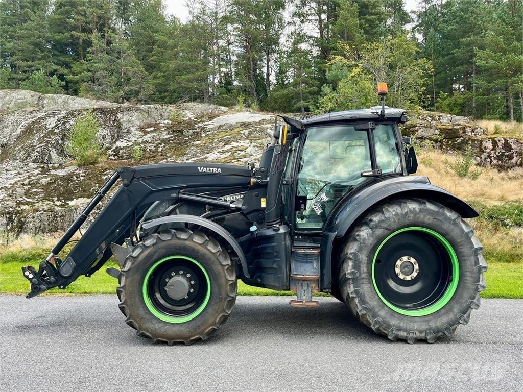 Valtra T234 Versu トラクター