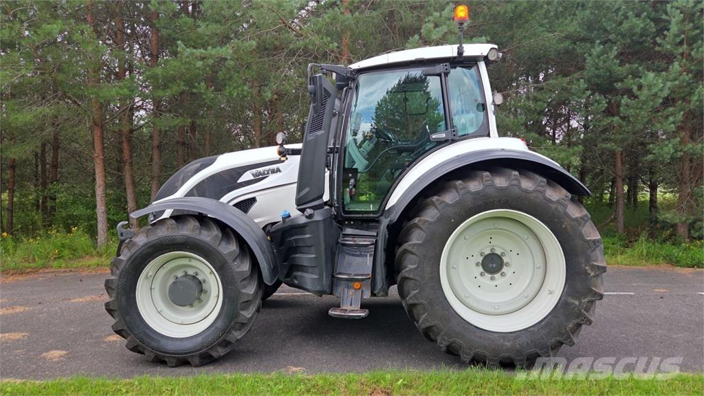 Valtra T254 Versu トラクター