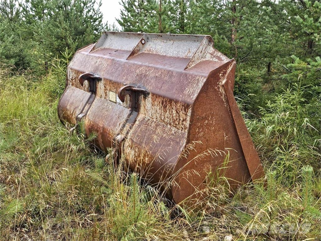 Volvo BM Maakauha バケット