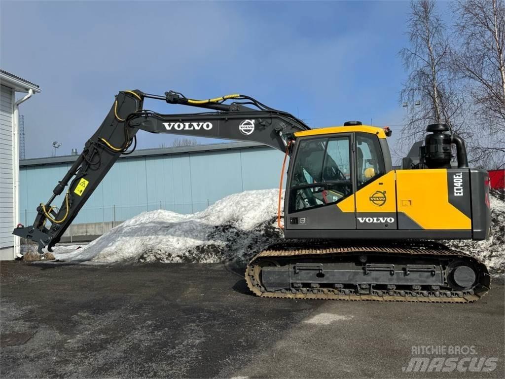 Volvo EC 140 EL 大型油圧ショベル12t以上（パワーショベル・ユンボ）