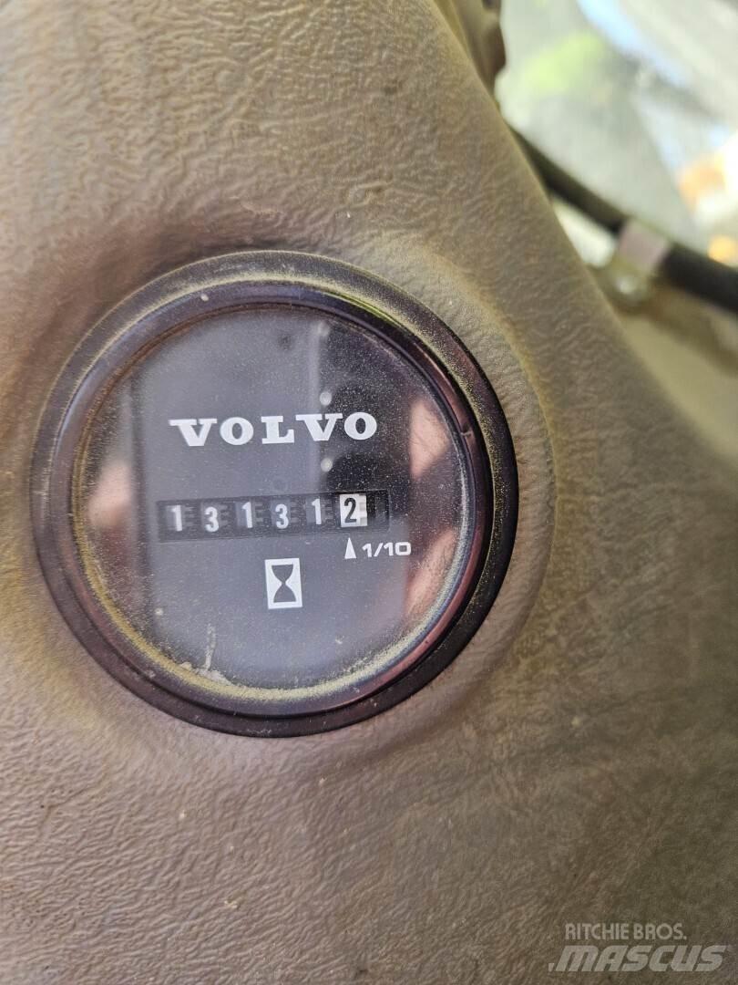 Volvo EC 380 EL 大型油圧ショベル12t以上（パワーショベル・ユンボ）