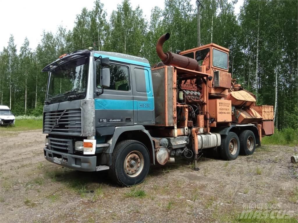 Volvo F16 ウッドチップ運搬用トラック