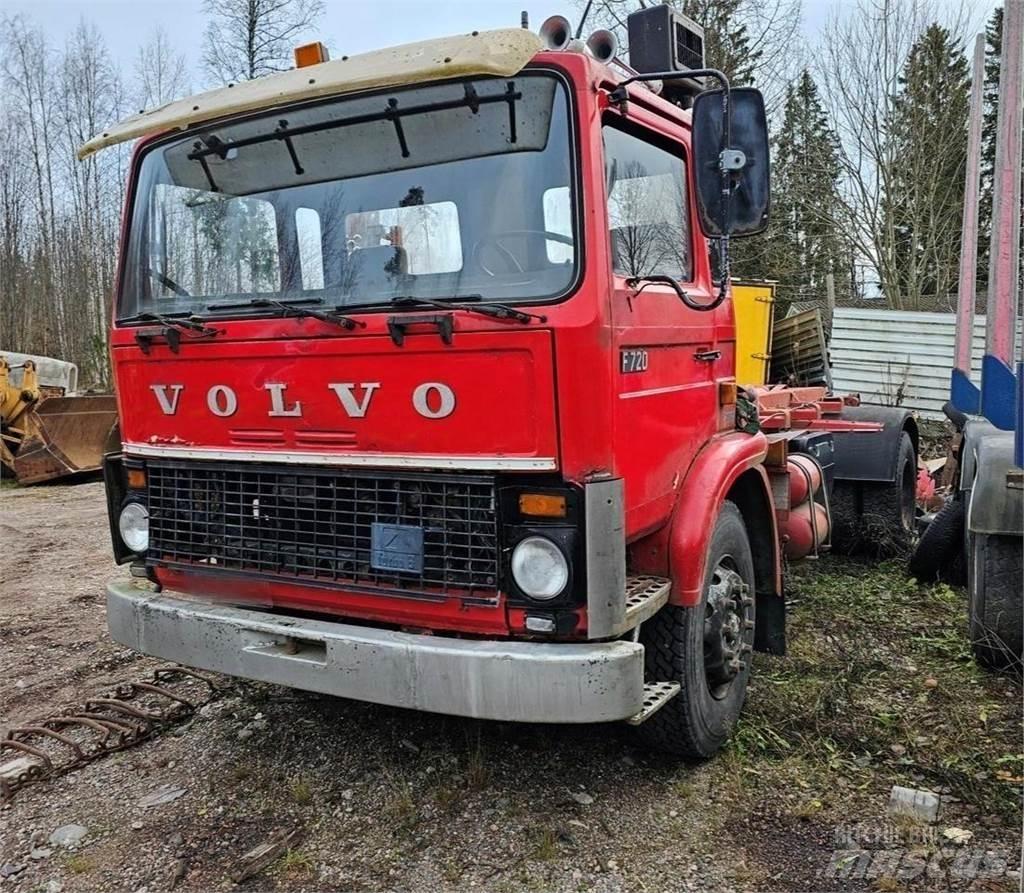 Volvo F720 アームロール