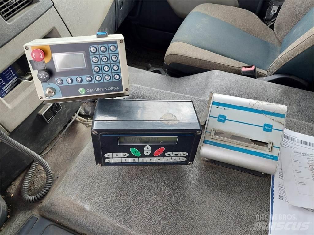 Volvo FE 320 4x2 その他トラック