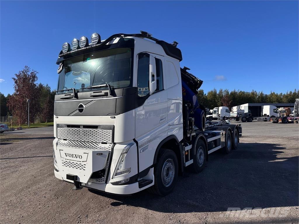 Volvo FH13 8x4 クレーントラック、ユニック車