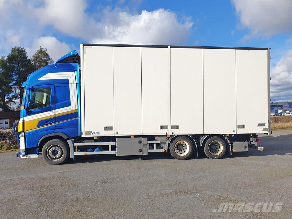 Volvo FH16 6x2 -17 ボックスボディー、ウイング、箱車