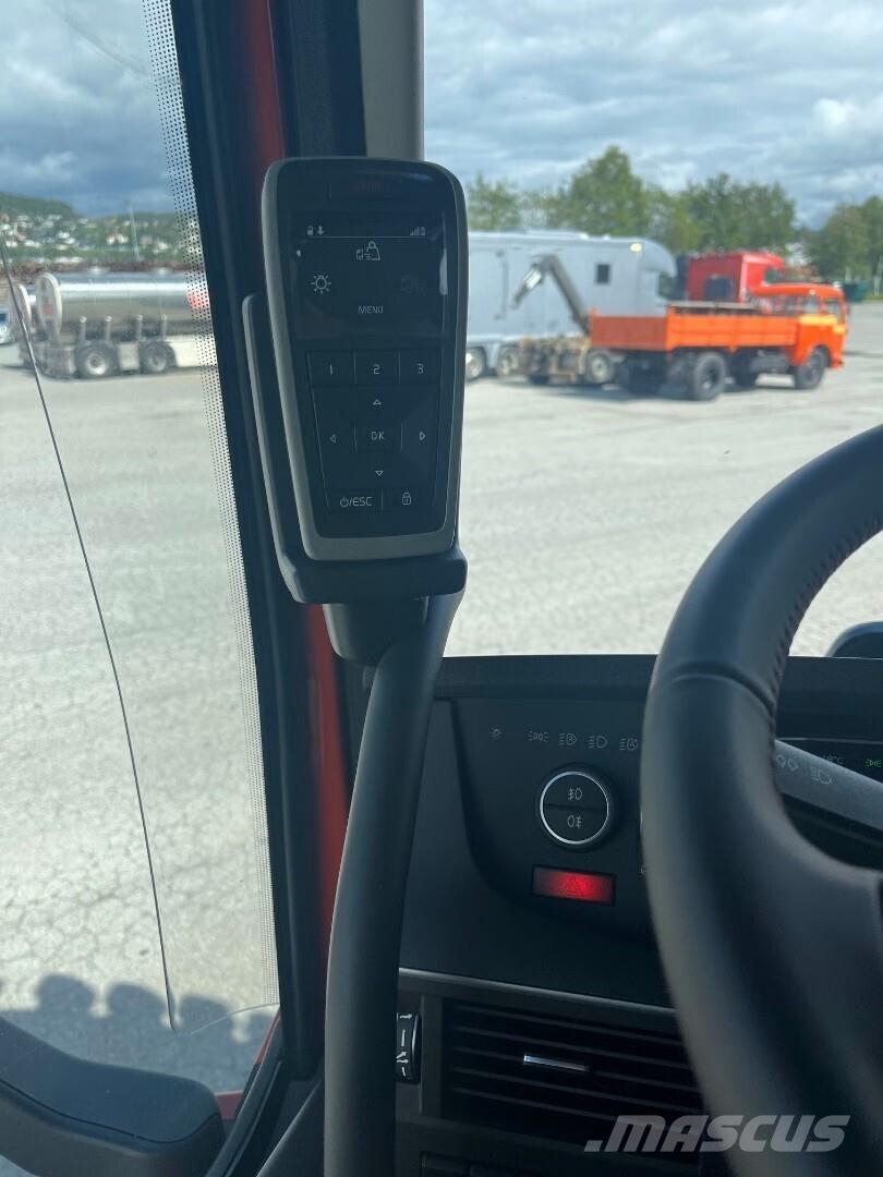 Volvo FH16 750 中古トラクターヘッド | トレーラーヘッド