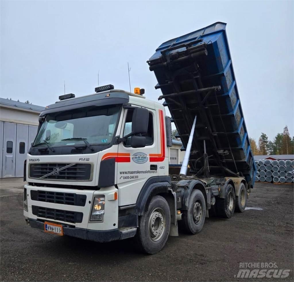 Volvo FM12 8X4 アームロール