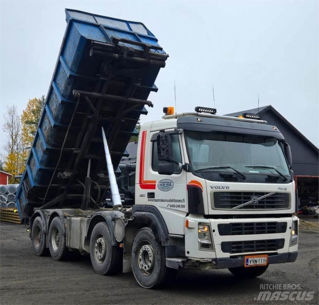 Volvo FM12 8X4 アームロール