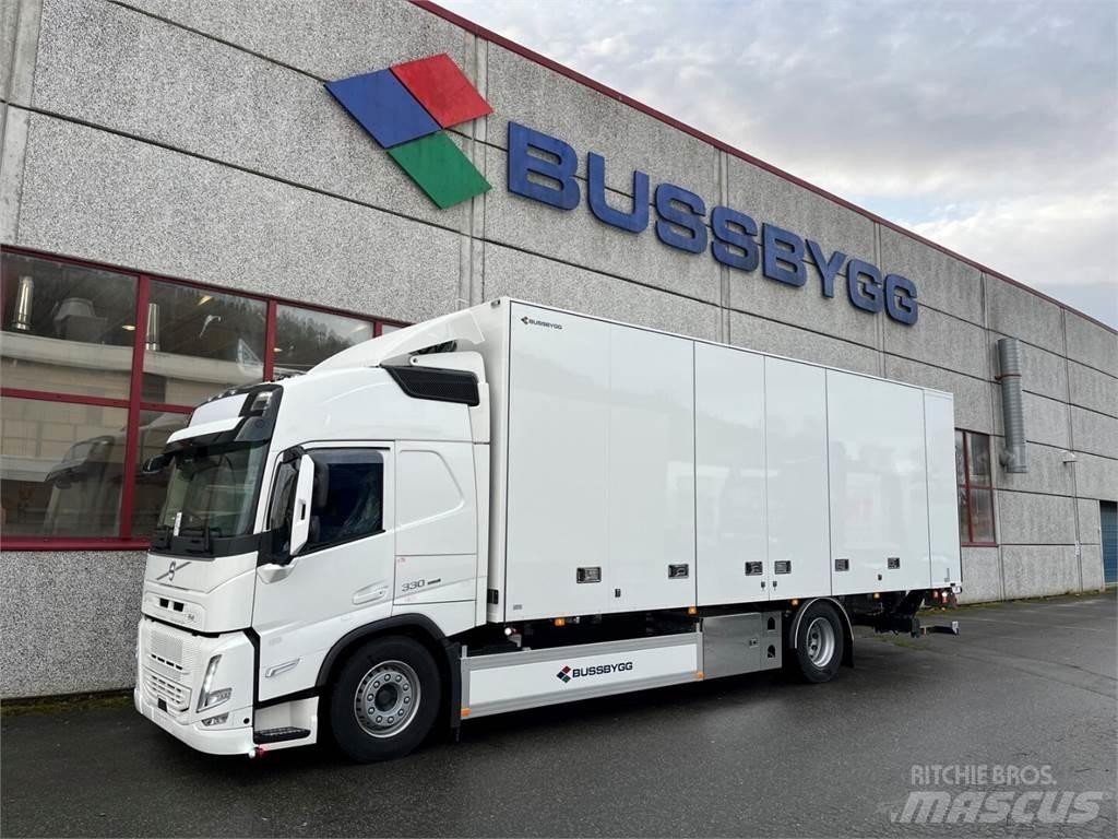 Volvo FM330 4x2 ボックスボディー、ウイング、箱車