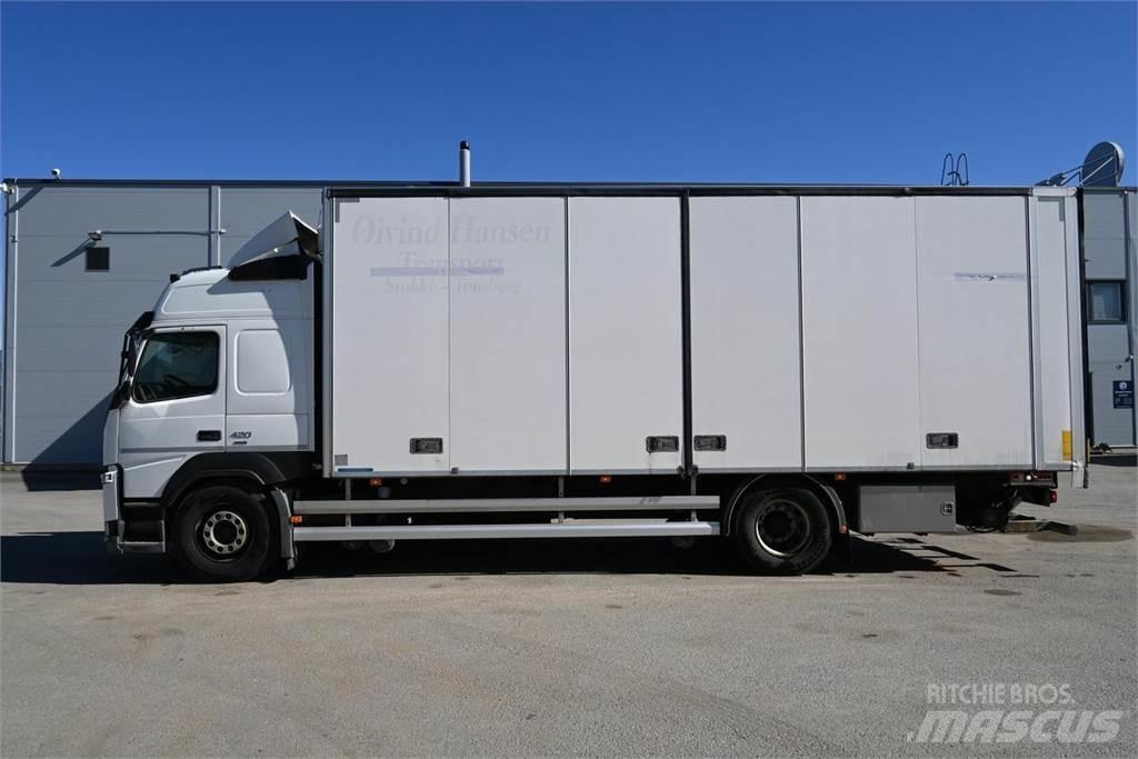 Volvo FM420 4x2 ボックスボディー、ウイング、箱車