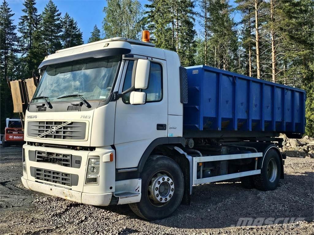 Volvo FM9 4x2 アームロール